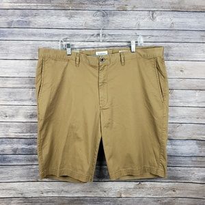 ☆10.5" Linden Flat Front Khaki Shorts